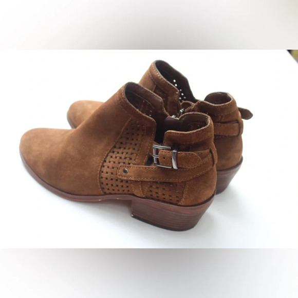 Vince Camuto ankle boots - Picture 3 of 12